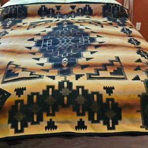 Pendleton vintage queen size blanket